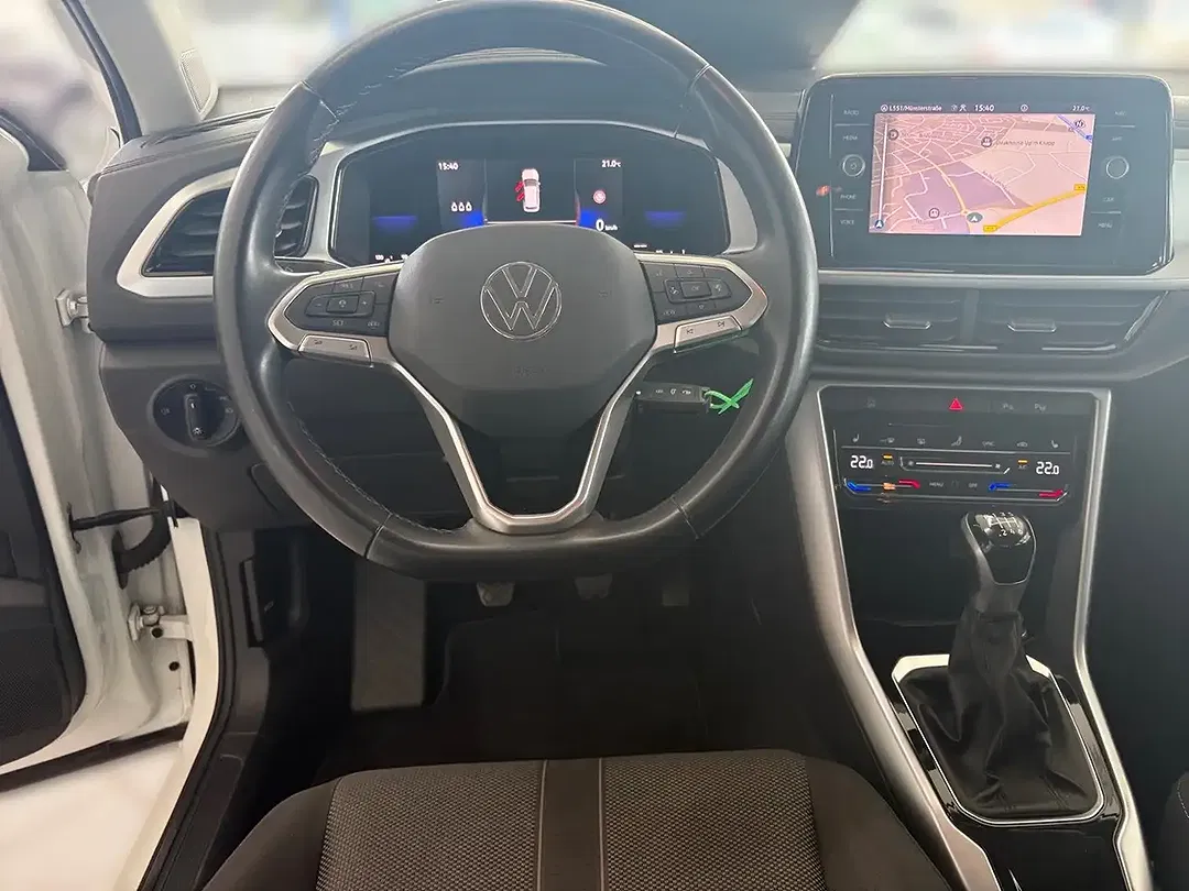 Volkswagen T-Roc - Thumbnail 10
