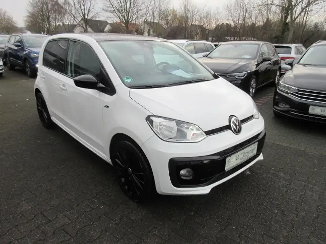 Volkswagen up! 1.0 R-Line - foto 1