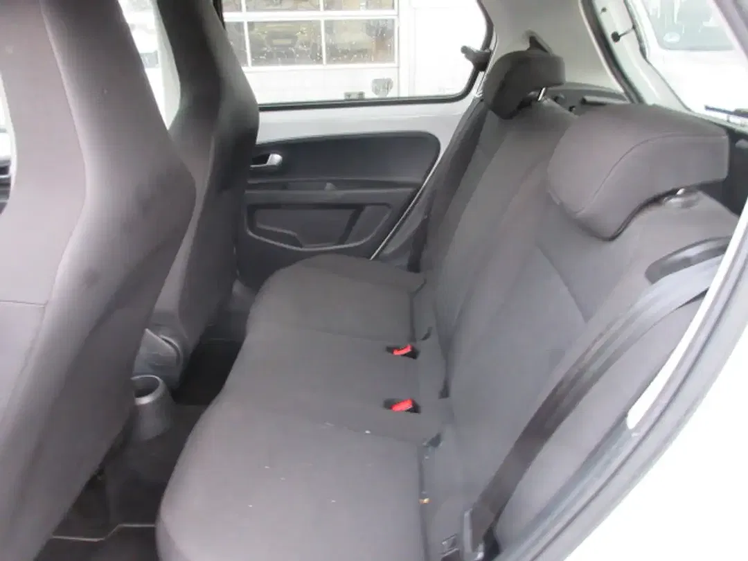 Volkswagen up! - Thumbnail 9