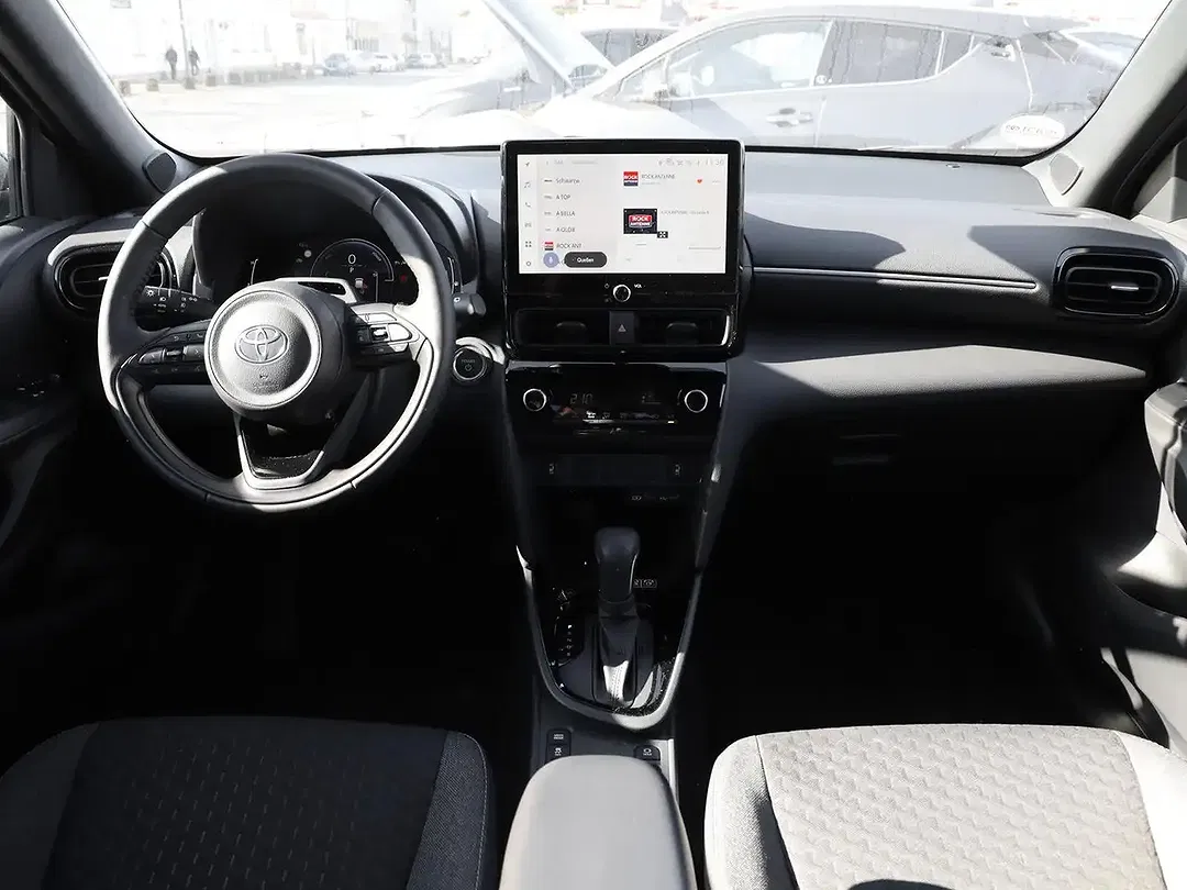 Toyota Yaris Cross - Thumbnail 7