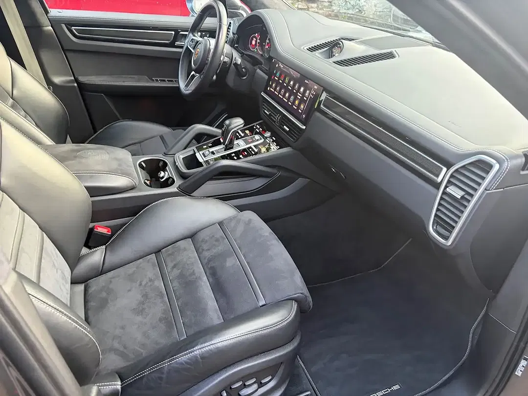 Porsche Cayenne - Thumbnail 11