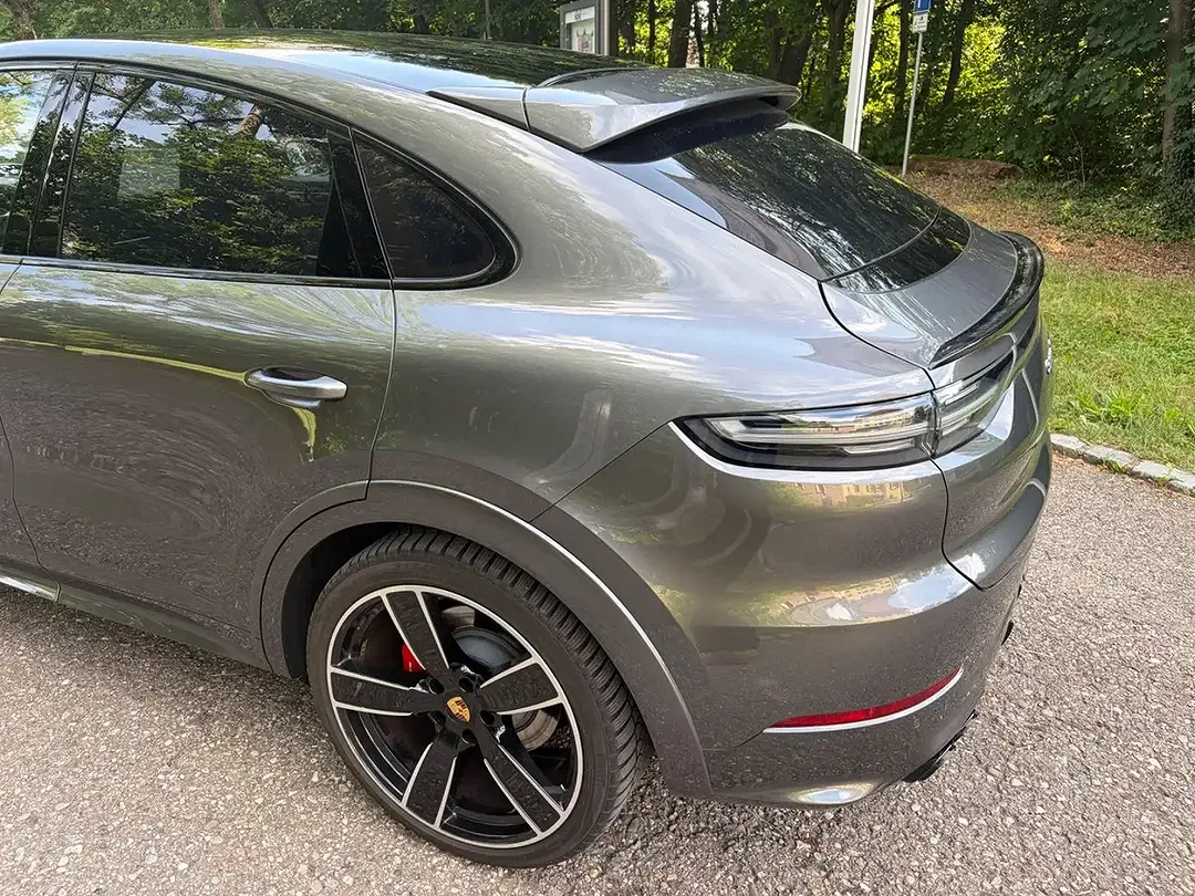 Porsche Cayenne - Thumbnail 6