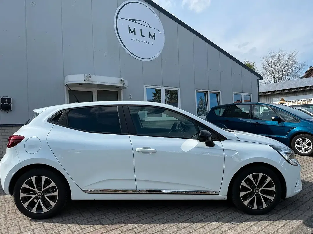 Renault Clio - Thumbnail 5