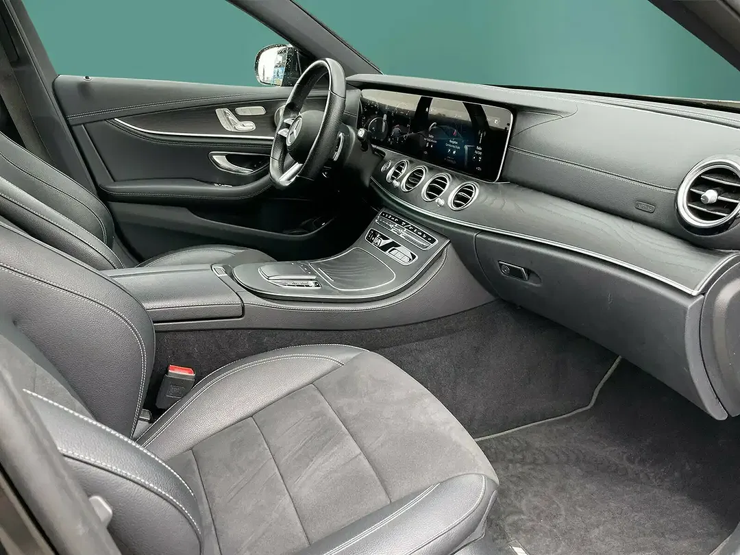 Mercedes-Benz E 400 - Thumbnail 12