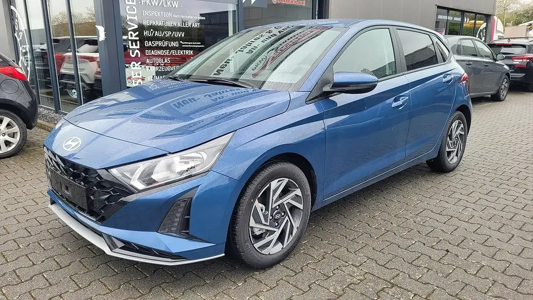 Hyundai i20 - Thumbnail 1
