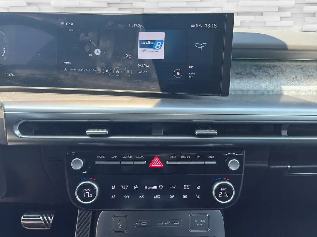 Hyundai IONIQ 9 - Thumbnail 10