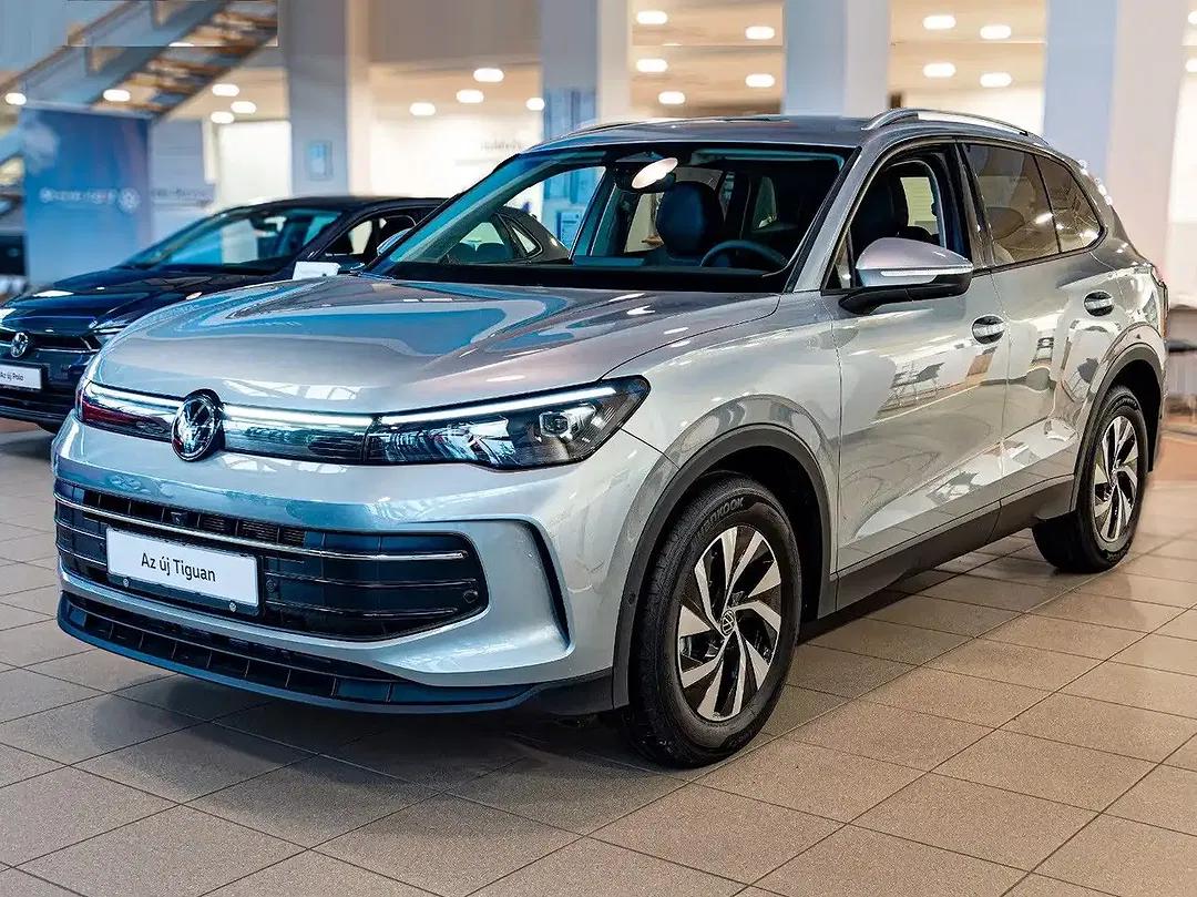 Volkswagen Tiguan - Thumbnail 1