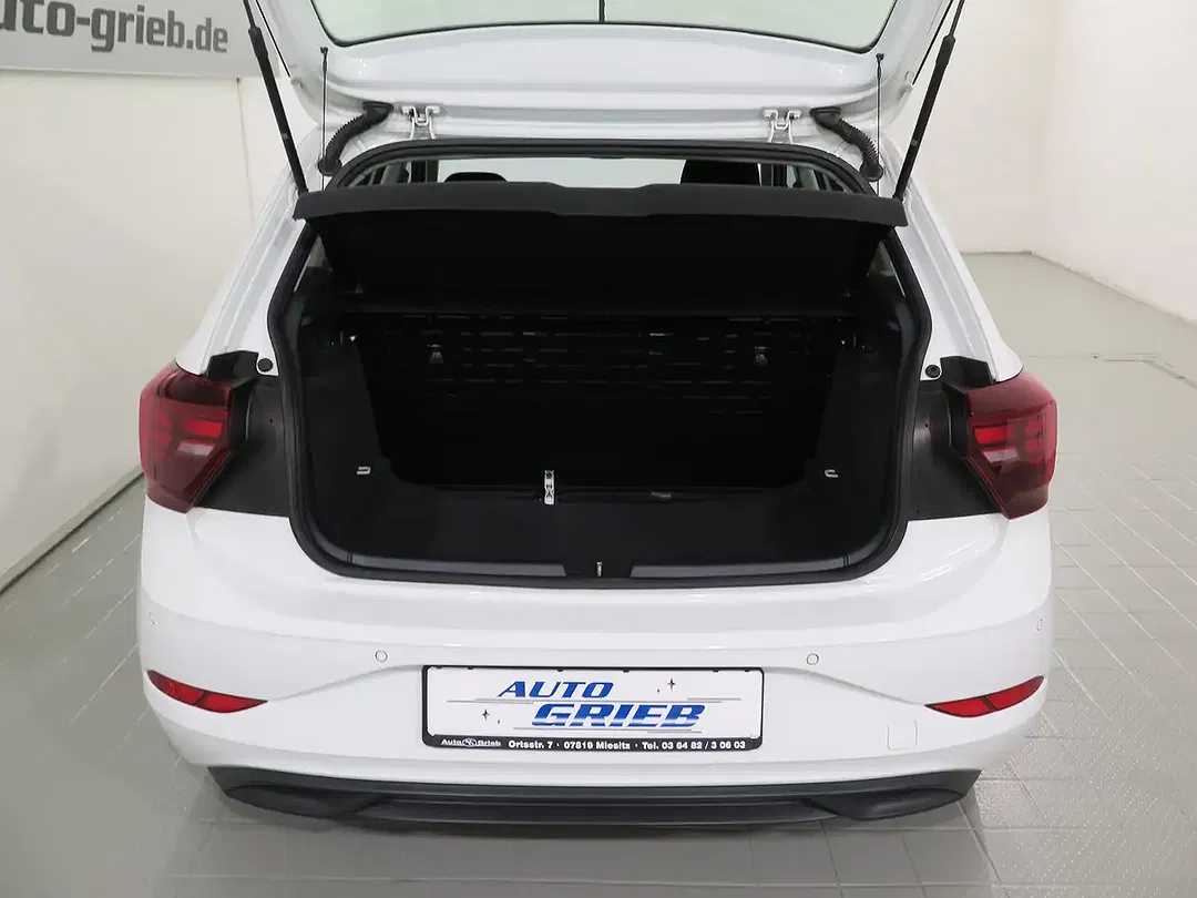 Volkswagen Polo - Thumbnail 5