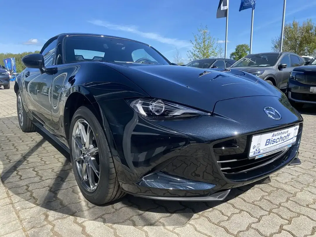 Mazda MX-5 - Thumbnail 1