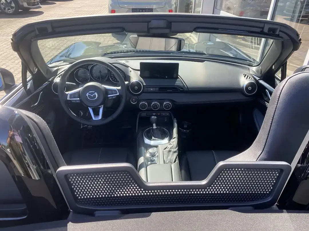 Mazda MX-5 - Thumbnail 13