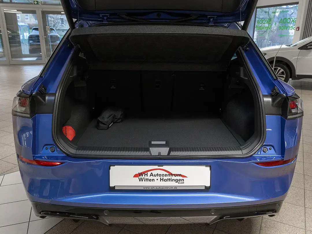 Volkswagen T-Roc - Thumbnail 15