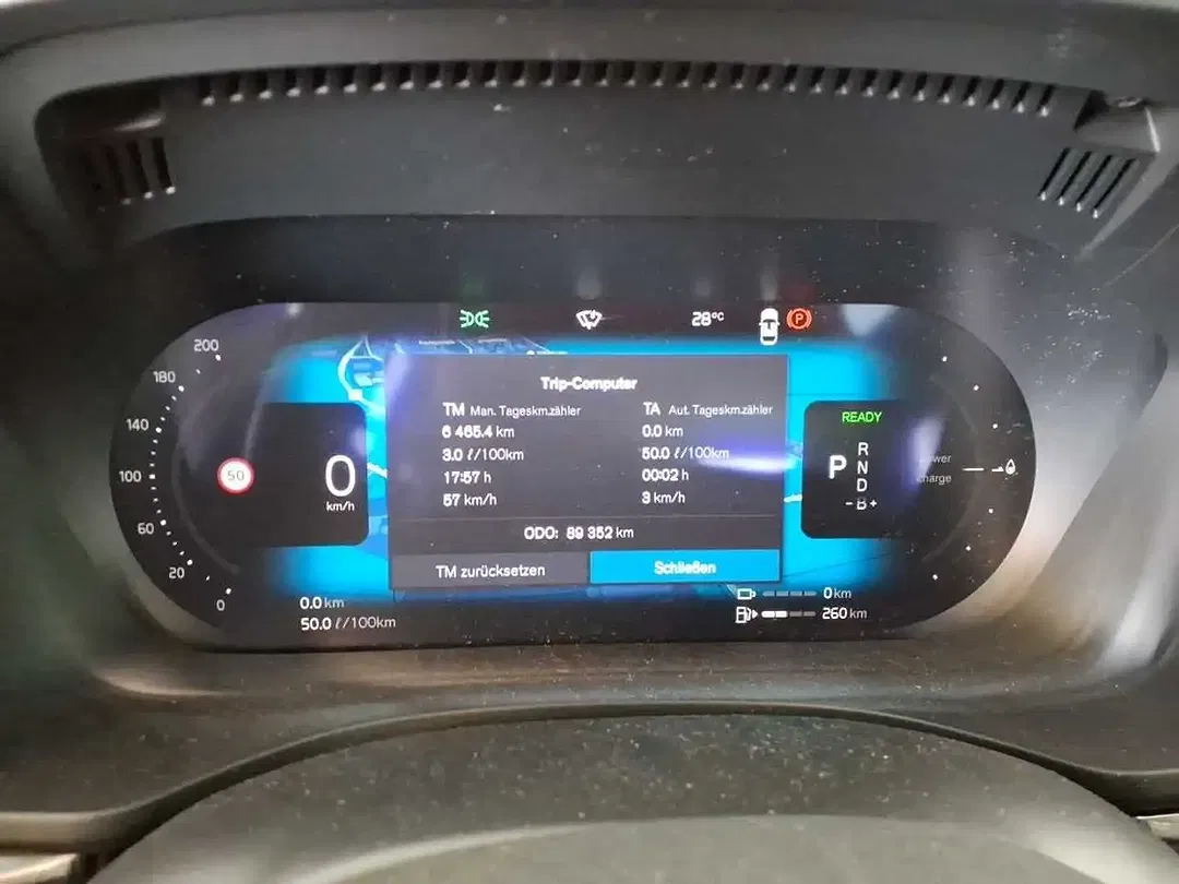 Volvo XC60 - Thumbnail 8