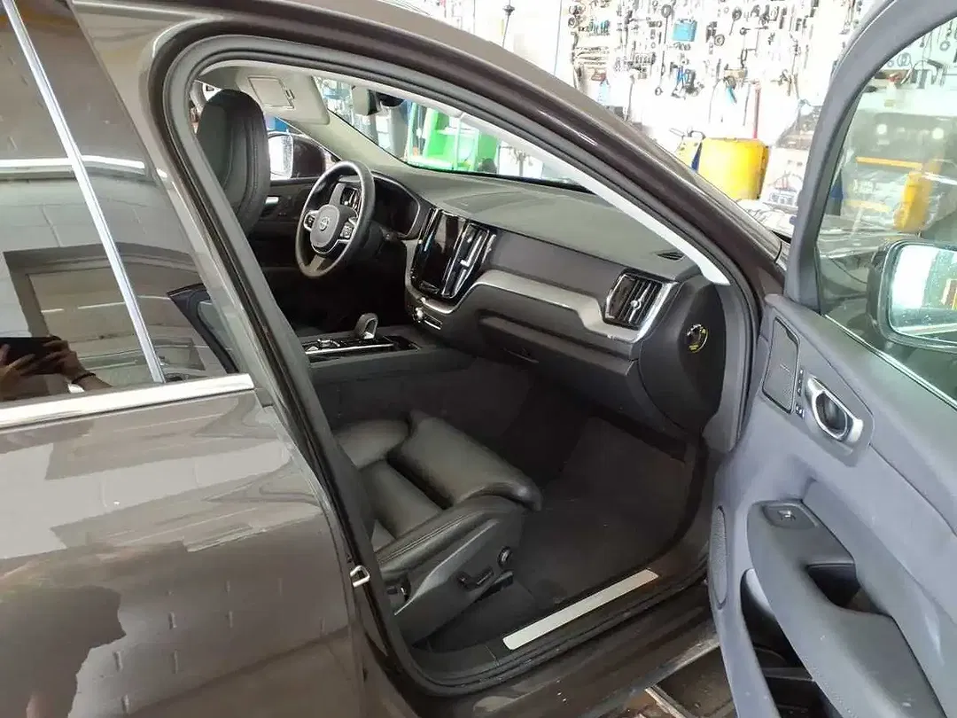 Volvo XC60 - Thumbnail 7