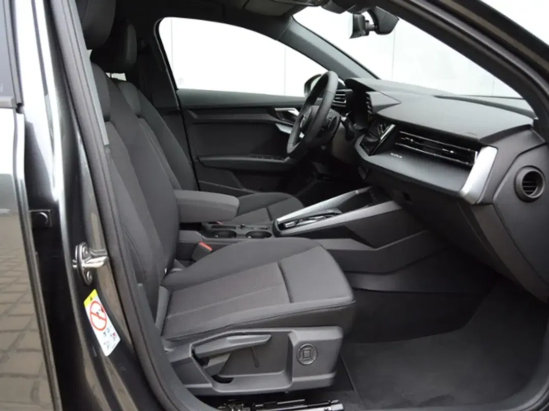 Audi A3 - Thumbnail 3