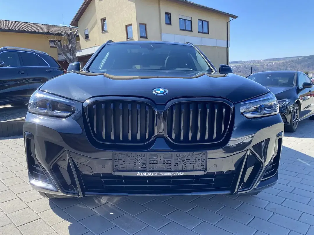 BMW X3 - Thumbnail 2
