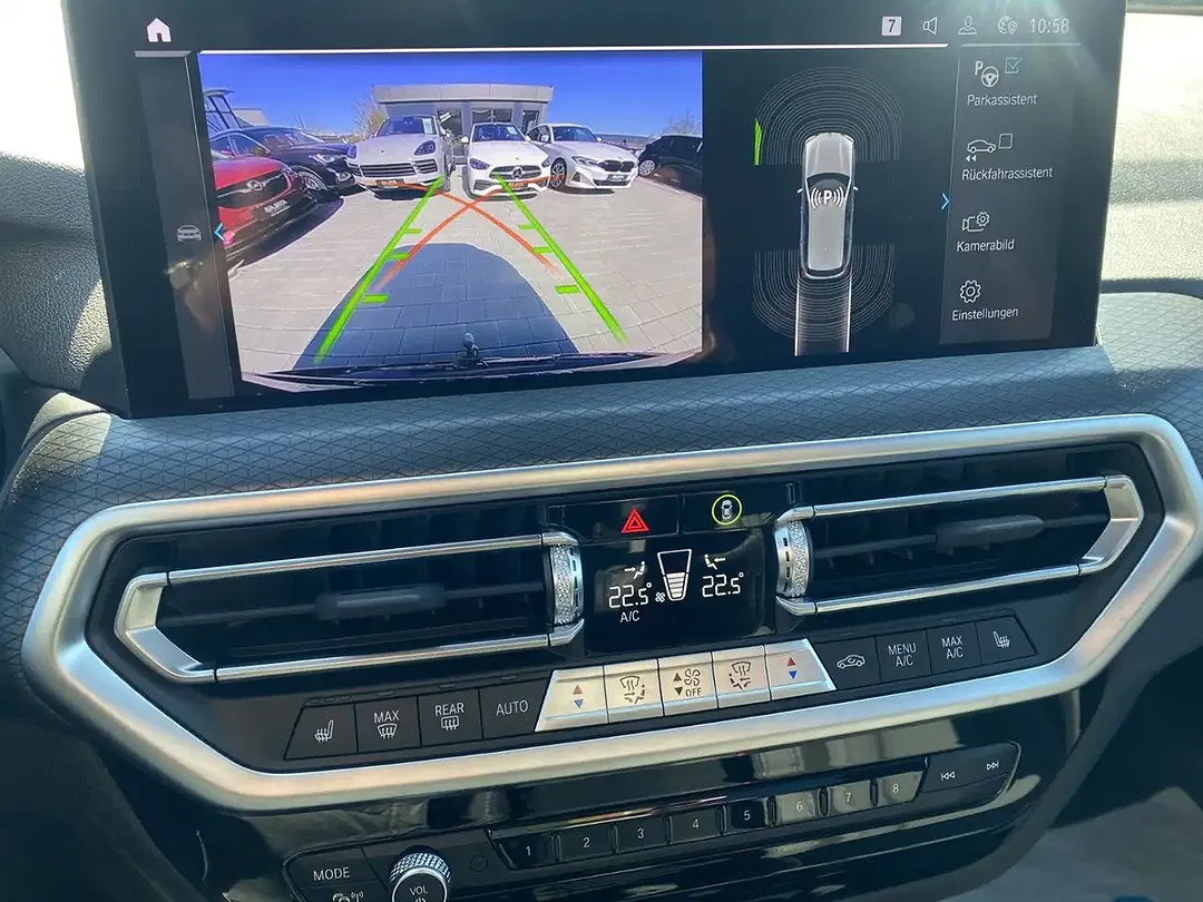 BMW X3 - Thumbnail 6