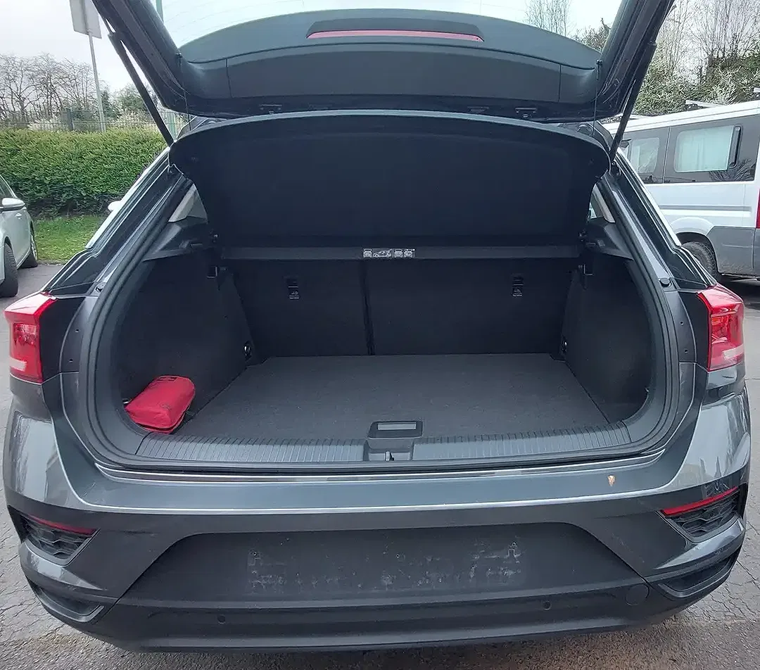 Volkswagen T-Roc - Thumbnail 3