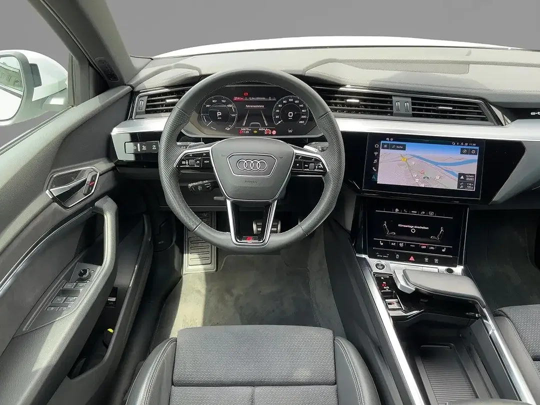 Audi Q8 e-tron - Thumbnail 10