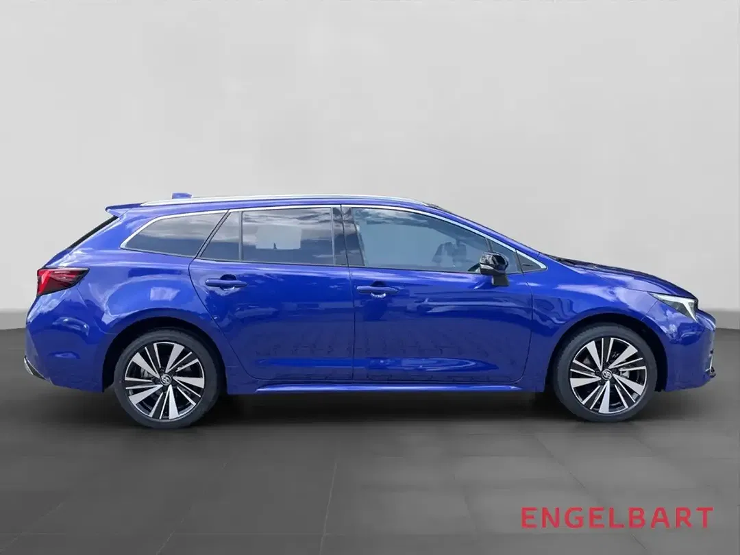 Toyota Corolla - Thumbnail 4