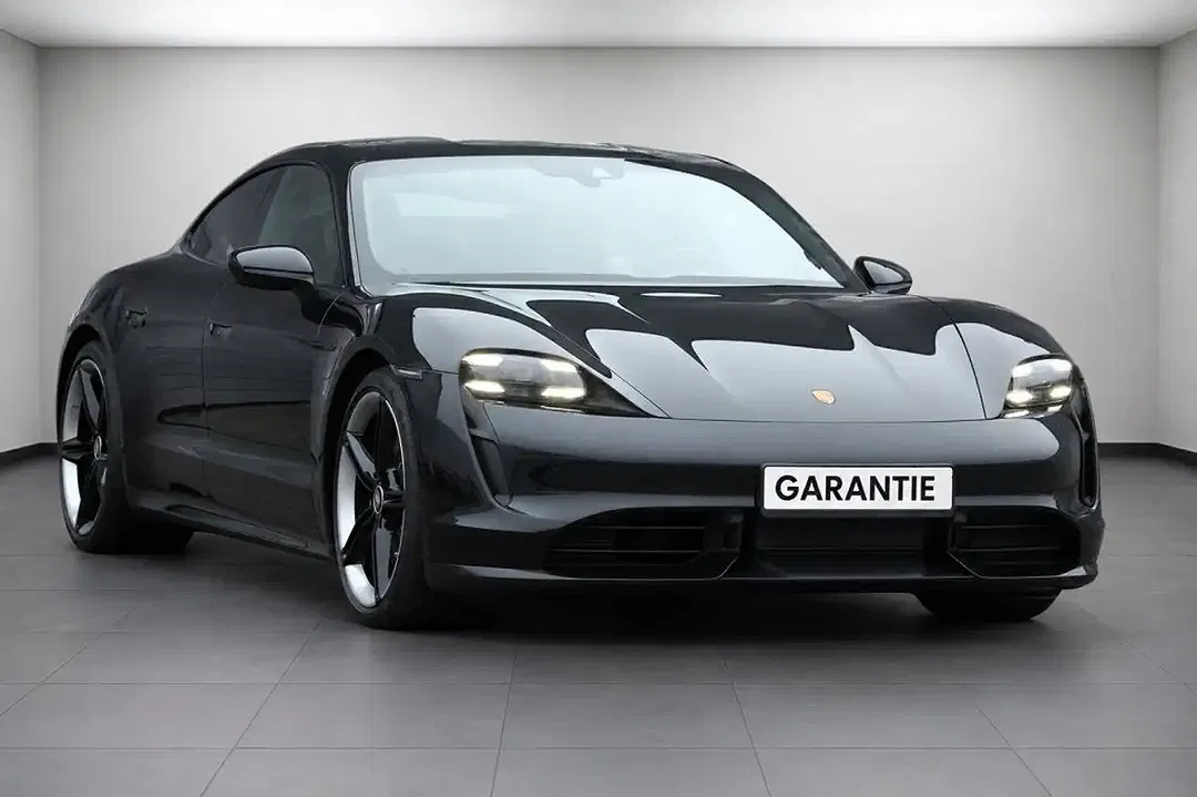 Porsche Taycan Turbo - foto 1