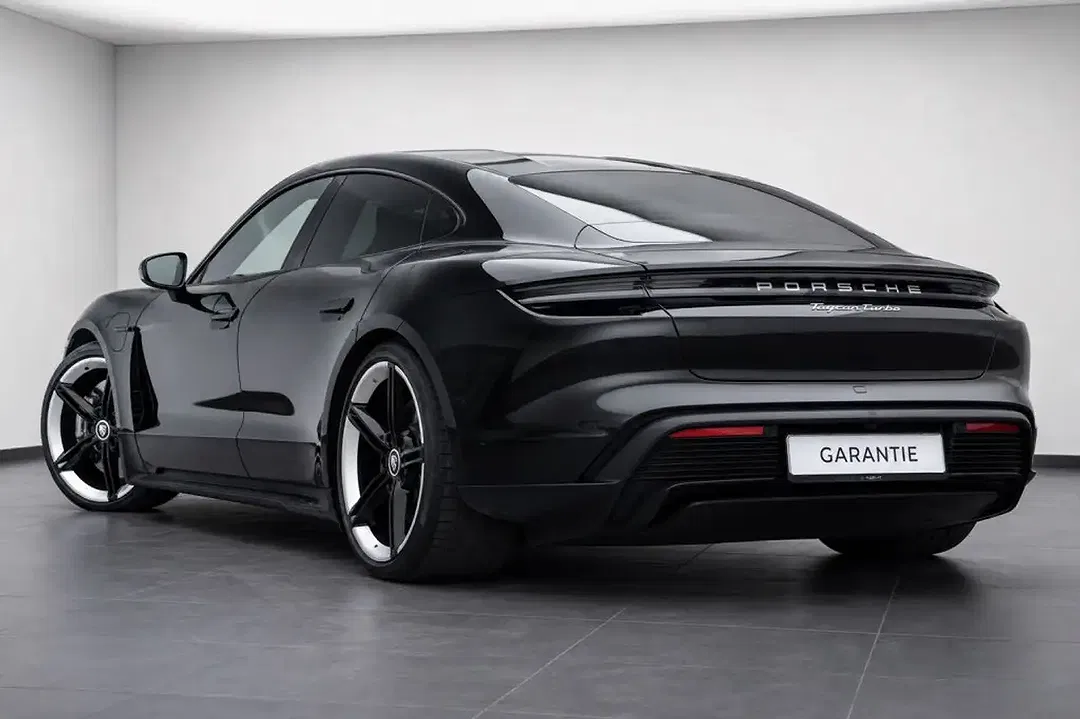 Porsche Taycan Turbo - foto 2
