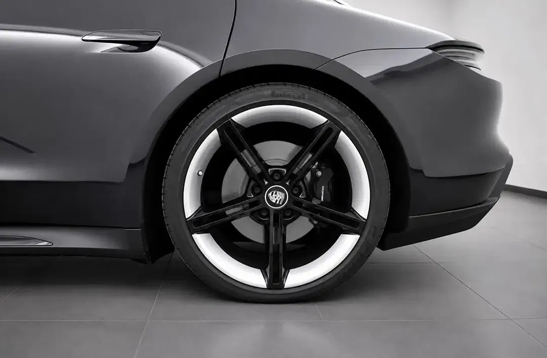 Porsche Taycan Turbo - foto 20