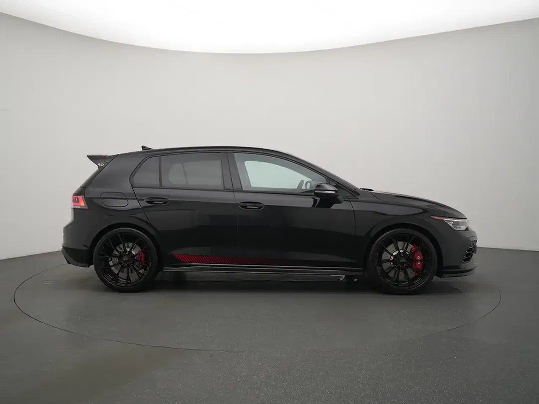 Volkswagen Golf GTI - Thumbnail 2