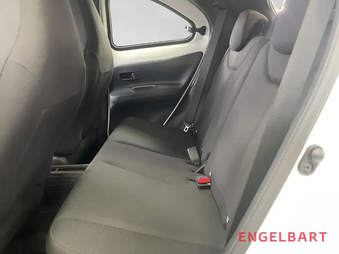 Toyota Aygo X - Thumbnail 11