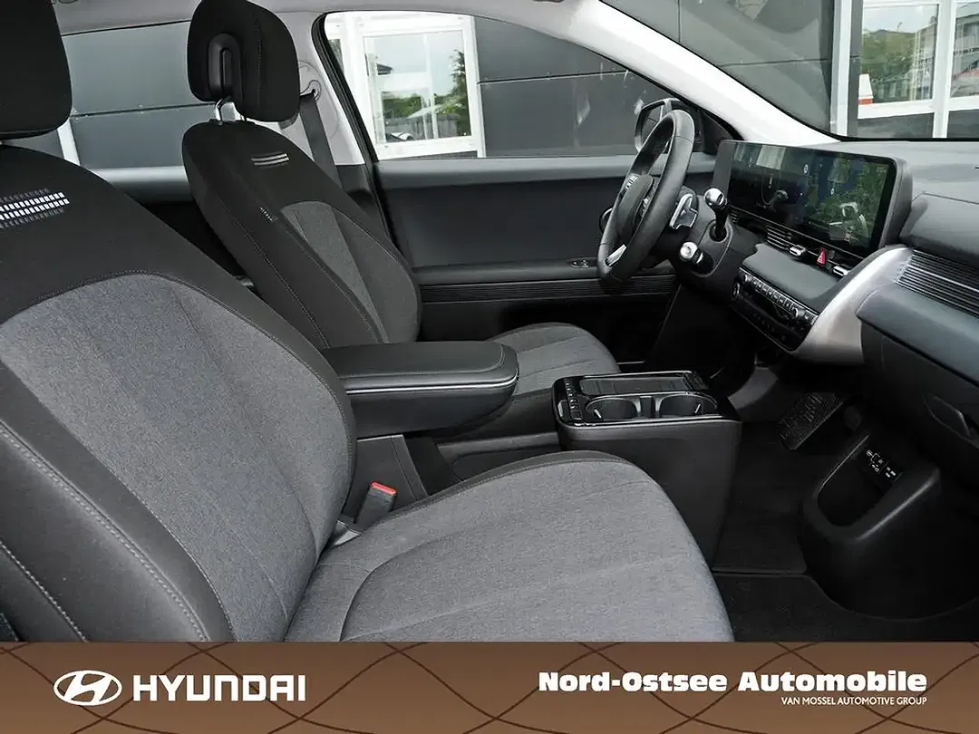 Hyundai IONIQ 5 - Thumbnail 11