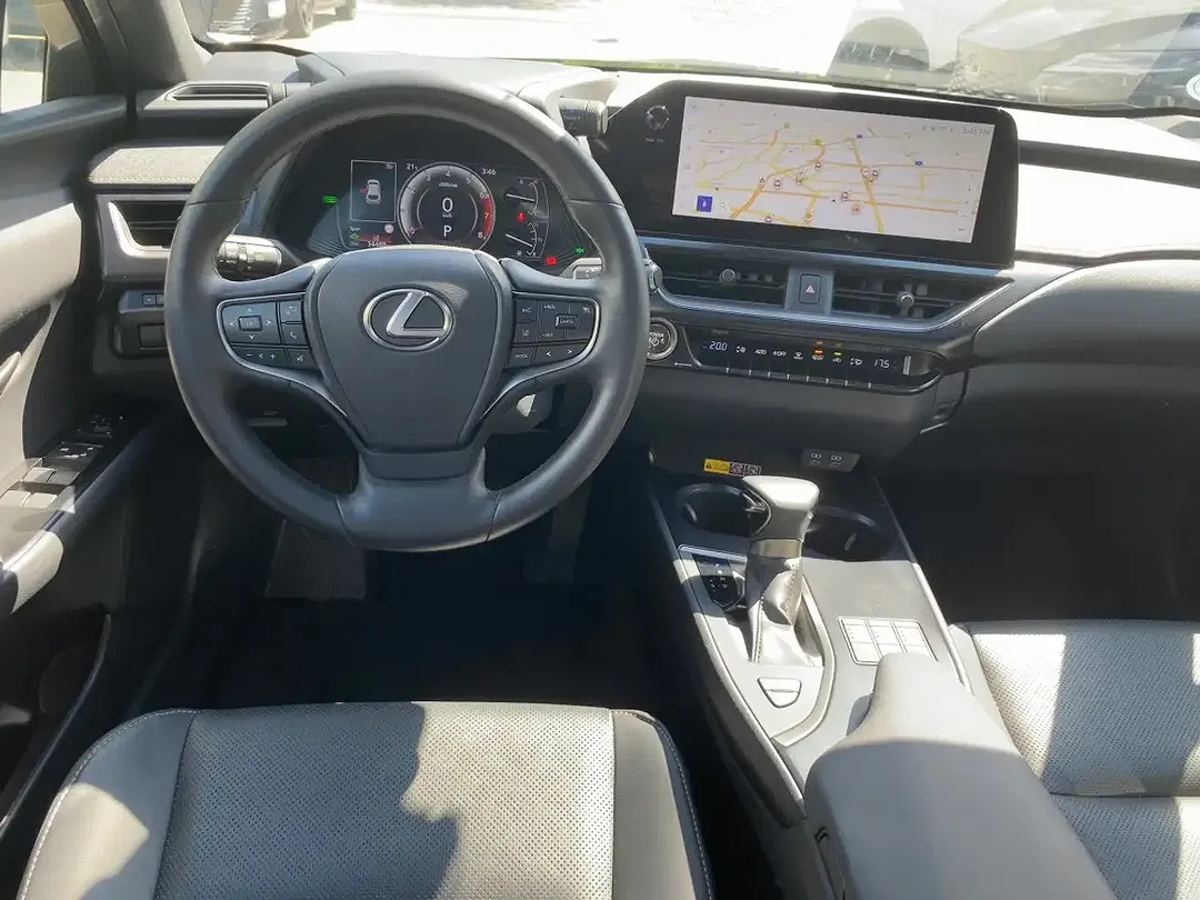 Lexus UX 250h - Thumbnail 12