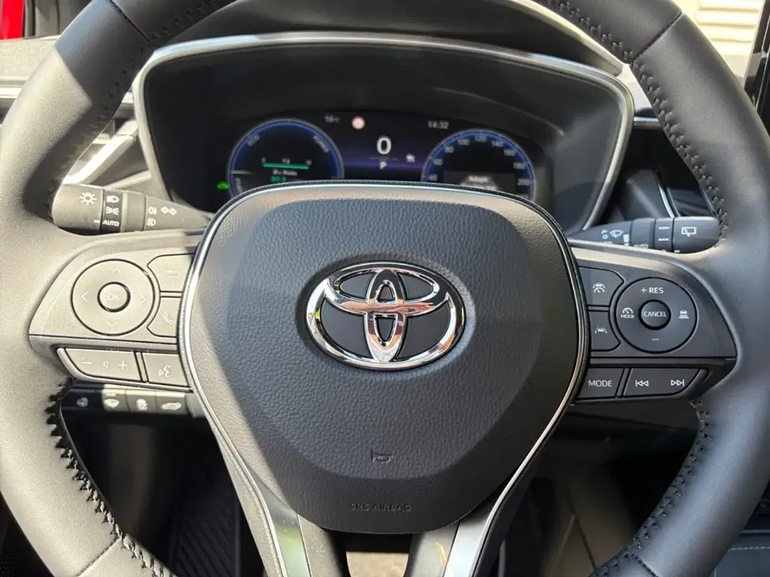 Toyota Corolla - Thumbnail 9