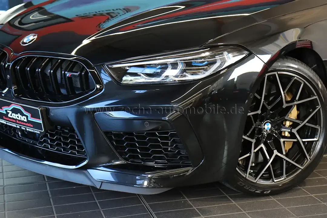 BMW M8 Competition - foto 2