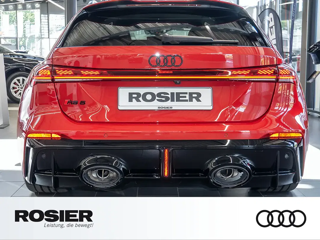 Audi RS5 - Thumbnail 4