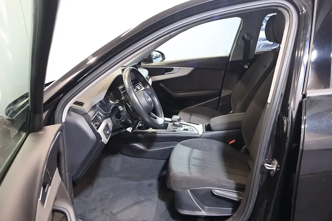Audi A4 - Thumbnail 10