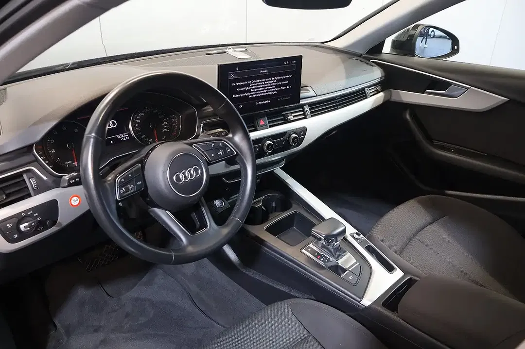 Audi A4 - Thumbnail 9
