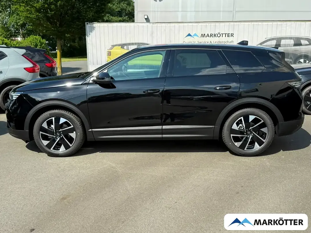 Opel Grandland - Thumbnail 3