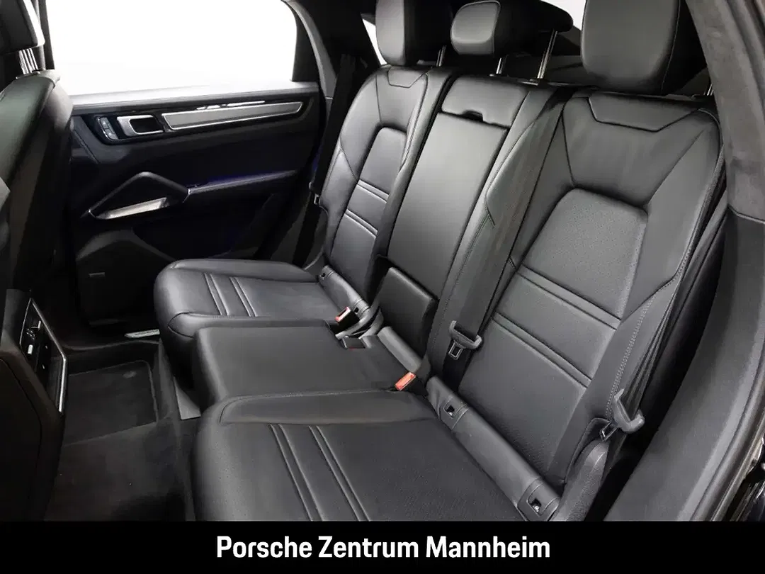 Porsche Cayenne - Thumbnail 14