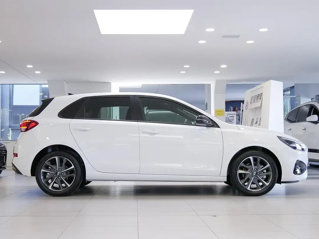 Hyundai i30 - Thumbnail 10