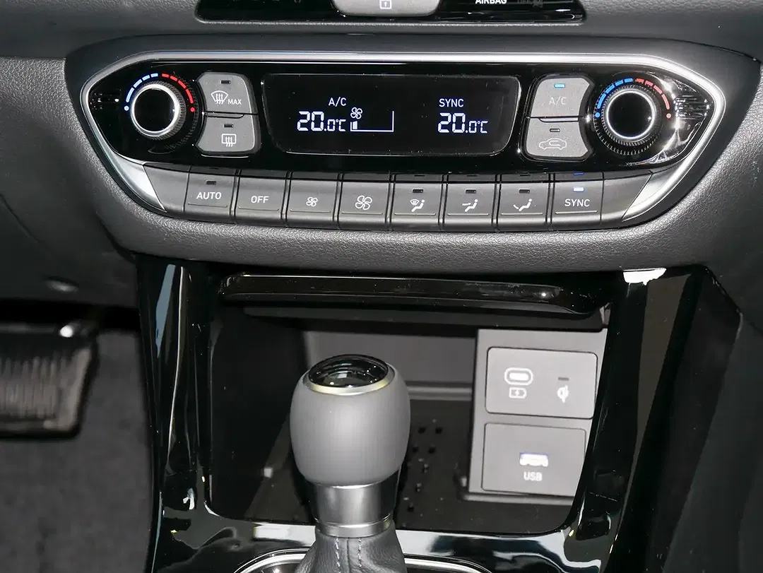 Hyundai i30 - Thumbnail 17