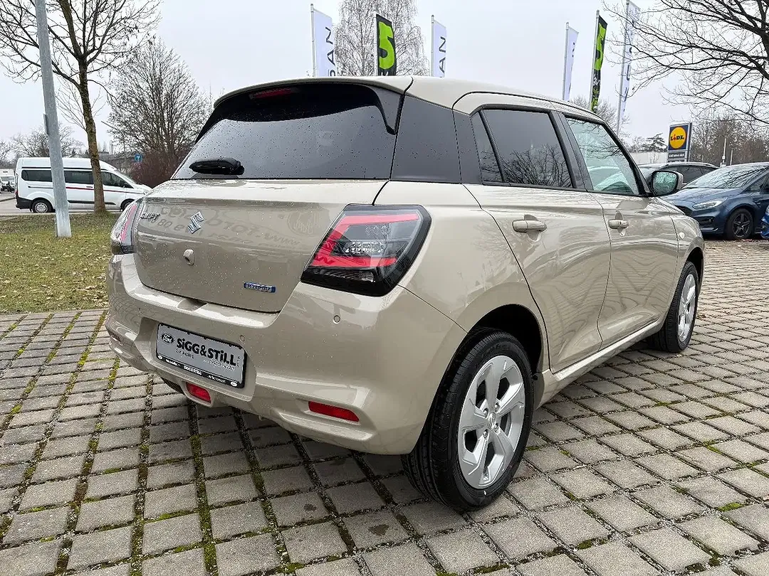 Suzuki Swift - Thumbnail 4