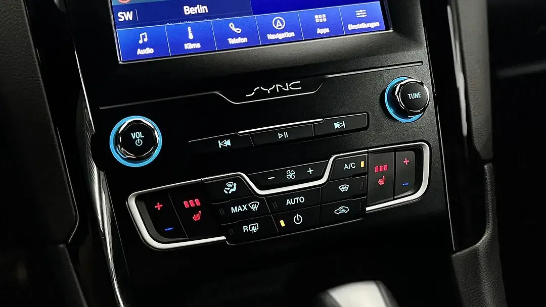Ford Mondeo - Thumbnail 13