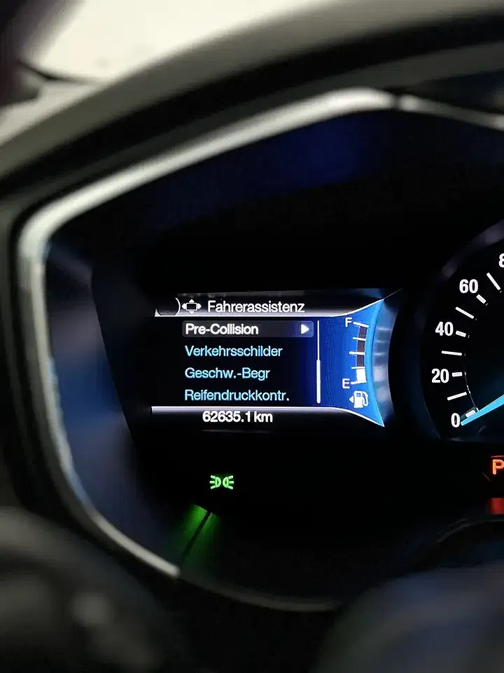 Ford Mondeo - Thumbnail 24
