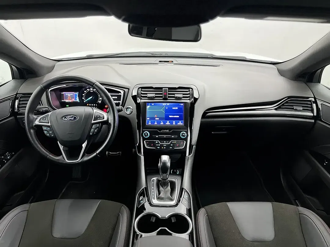 Ford Mondeo - Thumbnail 3