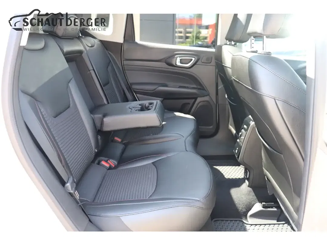 Jeep Compass - Thumbnail 12