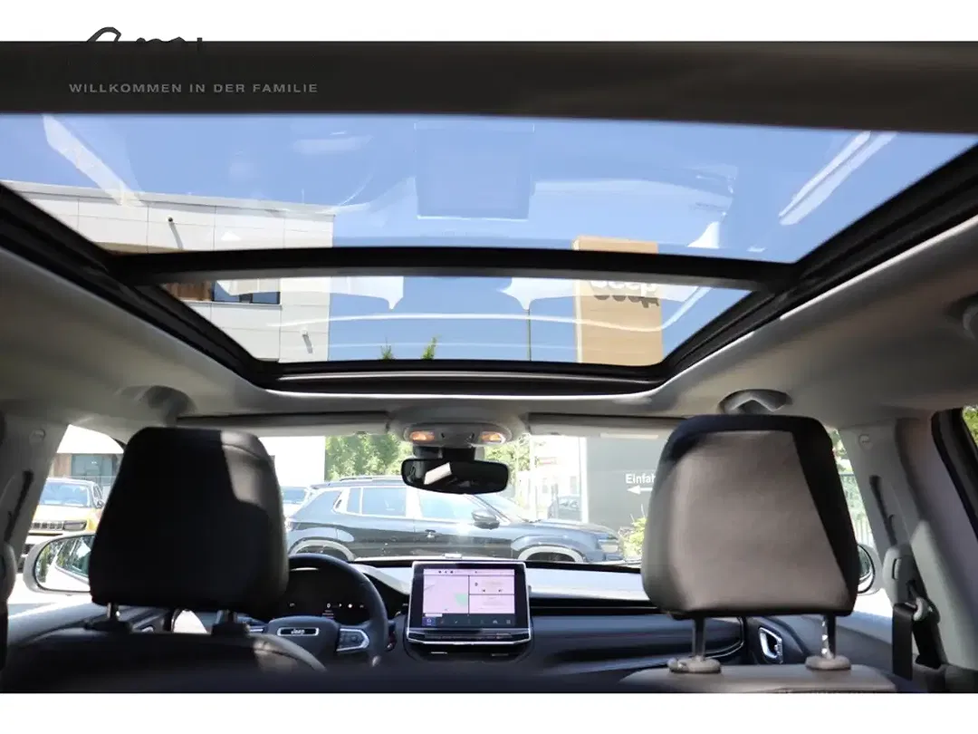 Jeep Compass - Thumbnail 8