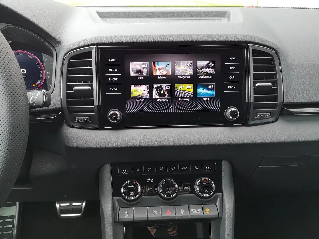 Skoda Karoq - Thumbnail 8