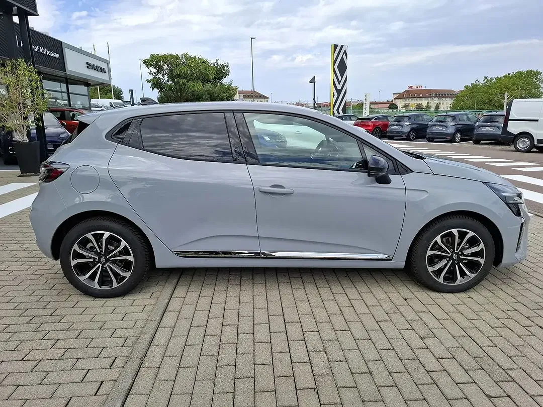 Renault Clio - Thumbnail 5