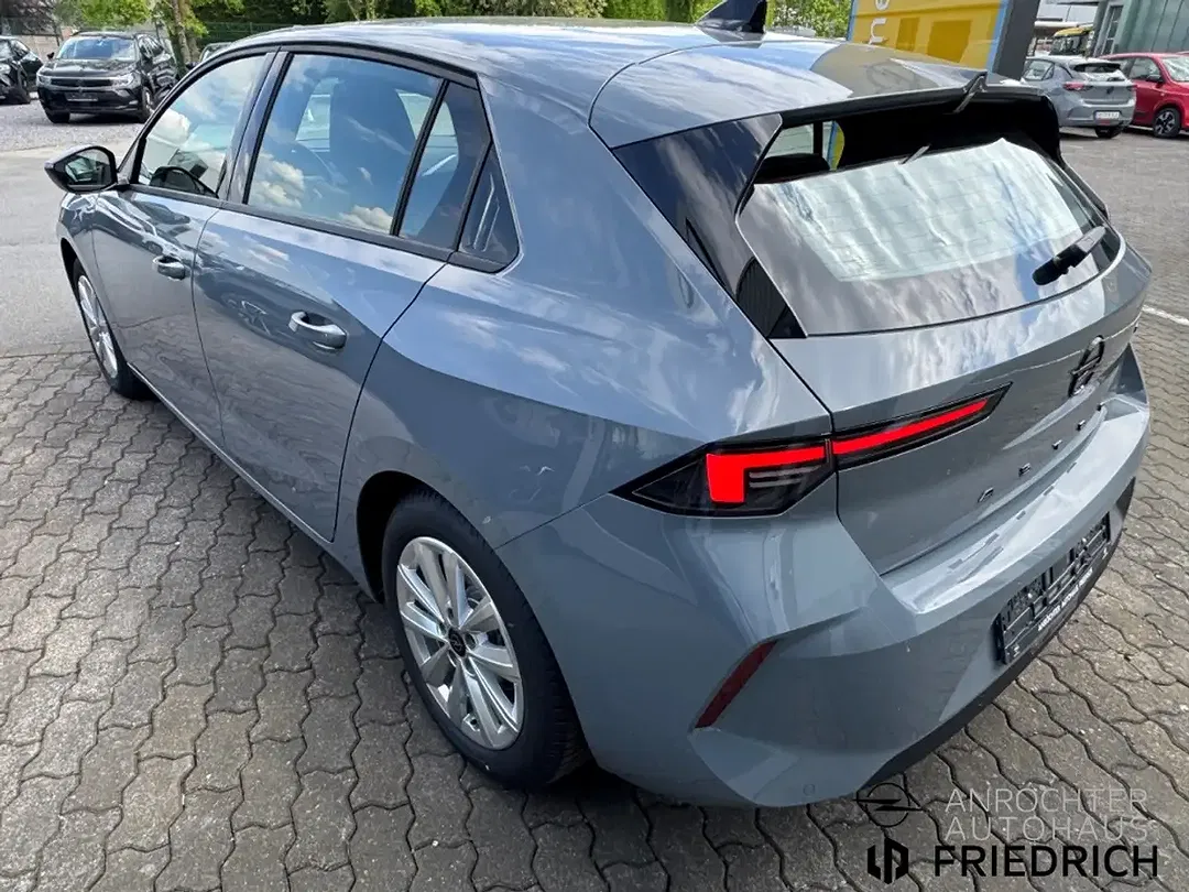 Opel Astra - Thumbnail 6