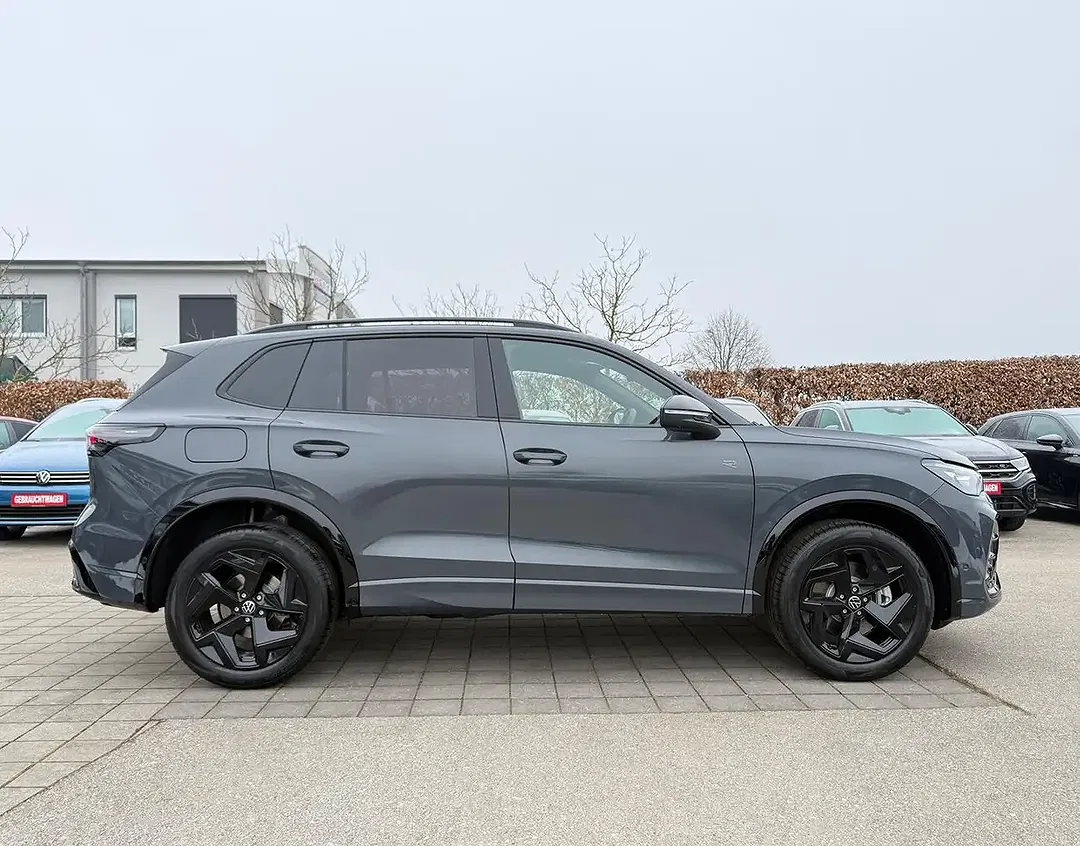 Volkswagen Tiguan - Thumbnail 6