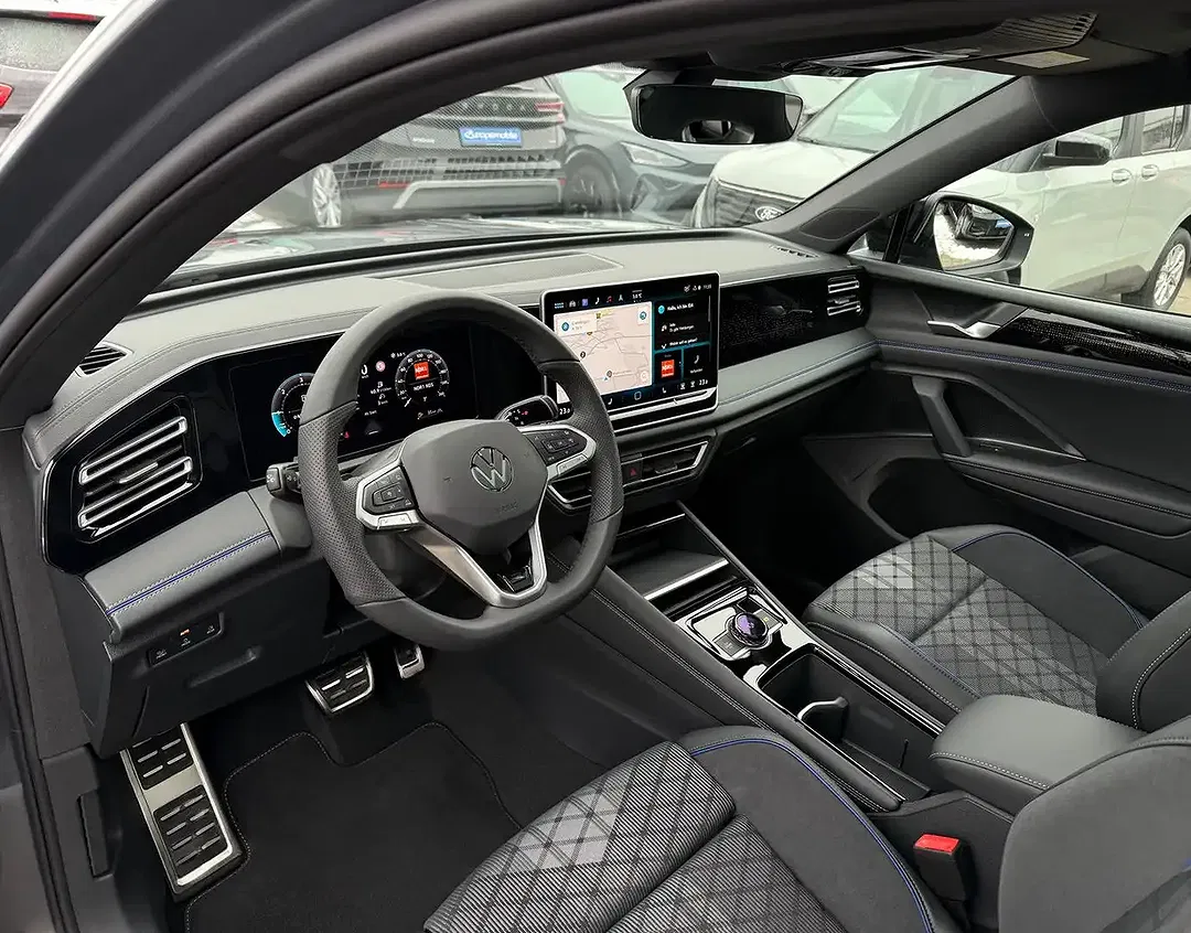 Volkswagen Tiguan - Thumbnail 8